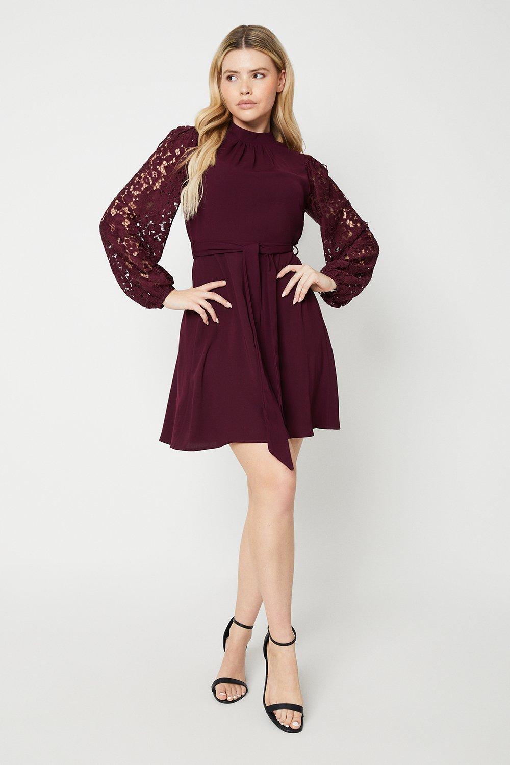 Women’s Lace Sleeve Mini Dress - berry - 10