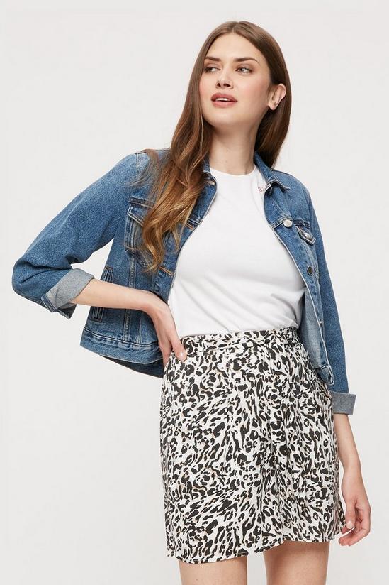 Dorothy Perkins Tall Leopard Printed Shorts With Tie 1