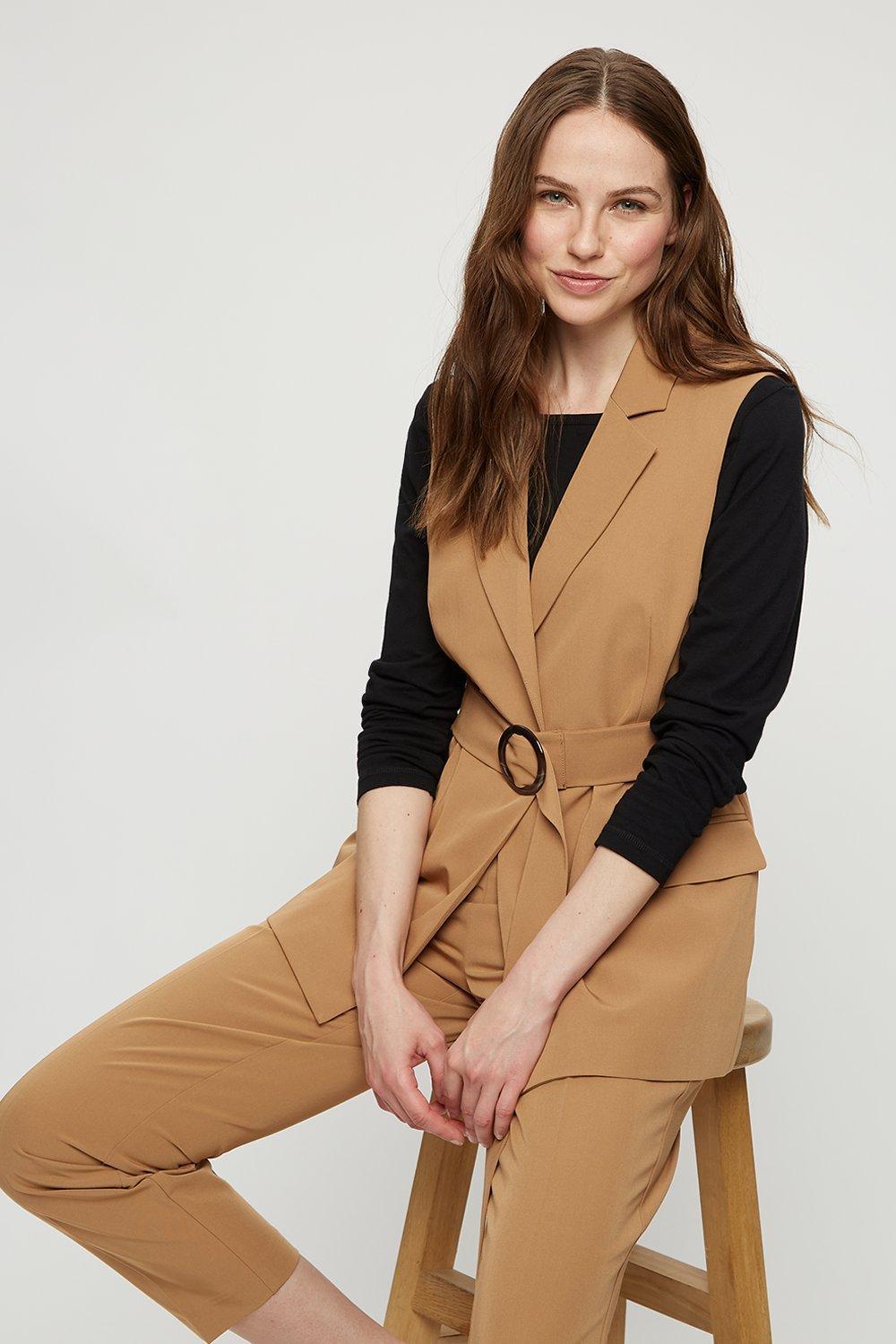 Camel 2025 sleeveless blazer