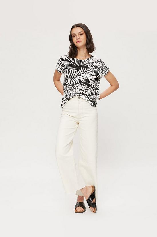 Dorothy Perkins Mono Tropical Relaxed Fit Curved Hem T-shirt 2