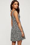 Dorothy Perkins Petite Mono Print Ruched Fit And Flare Dress thumbnail 3
