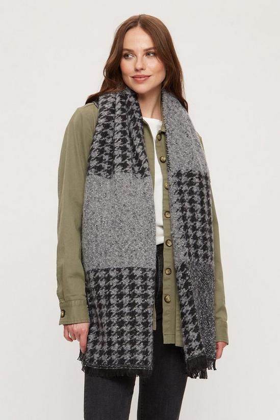 Dorothy Perkins Brushed Dogtooth Scarf 1