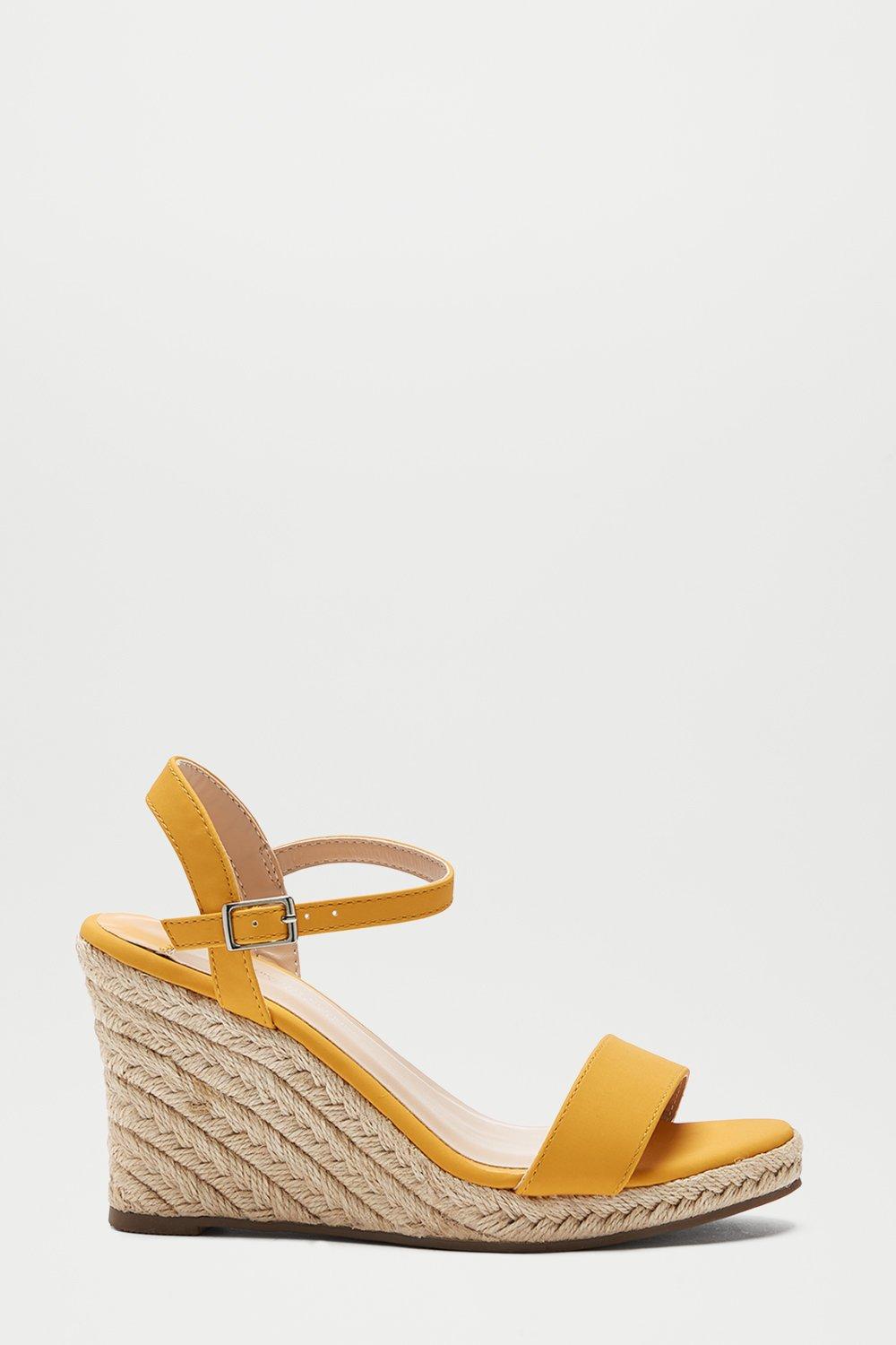 Yellow sandals wide on sale fit