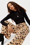 Dorothy Perkins Petite Large Leopard Belted Wide Leg Trousers thumbnail 4