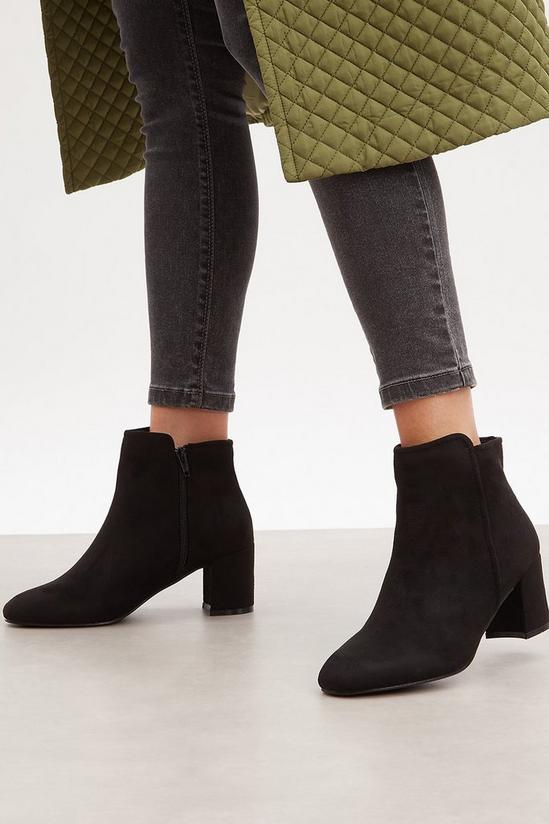Good For the Sole Good For The Sole: Mirren Comfort Chelsea Boots 2