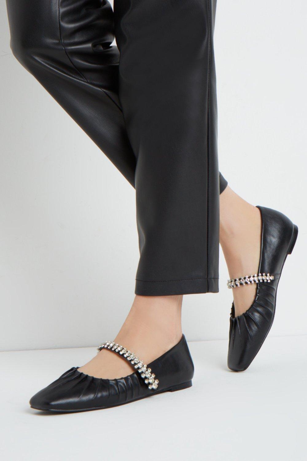 Dorothy perkins black deals flat shoes