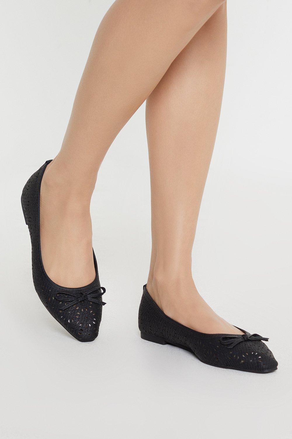 Flats Cut Out Detail Ballet Flats Oasis