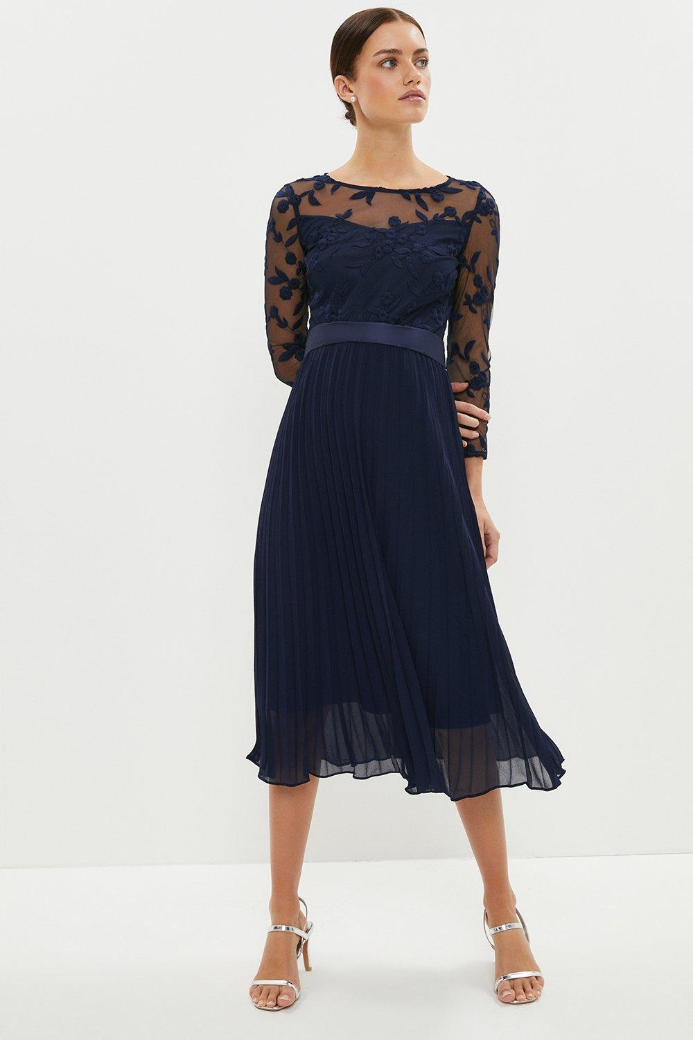 Yumi Navy Long Sleeve Embroidered Midi Dress With Pleats