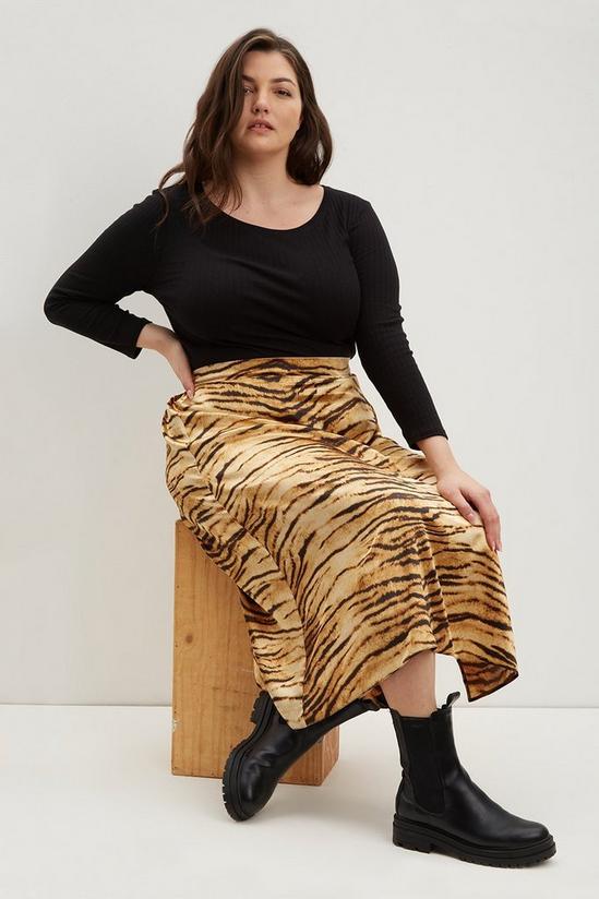 Dorothy Perkins Curve Tiger Animal Satin Print Midi Skirt 2