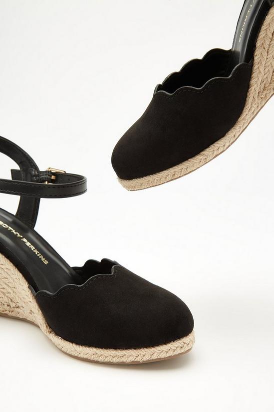 Dorothy Perkins Rue Scalloped Espadrille Wedges 3