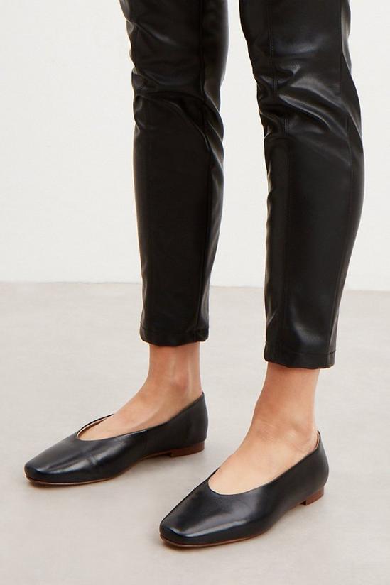 Good For the Sole Good For The Sole: Wide Fit Ozzy Leather Ballet Flats 2