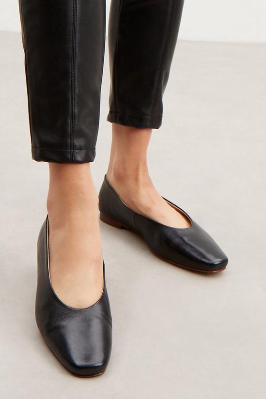 Good For the Sole Good For The Sole: Wide Fit Ozzy Leather Ballet Flats 4