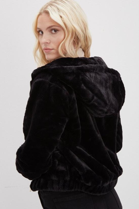 Dorothy Perkins Short Faux Fur Zip Through Hooded Coat 3