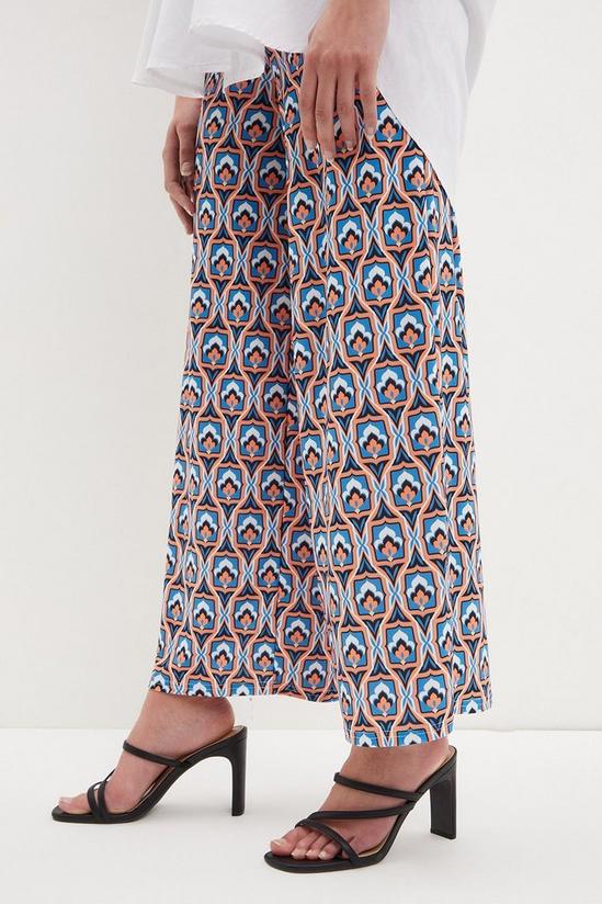 Dorothy Perkins Petite Geo Co-Ord Flare Trousers 4