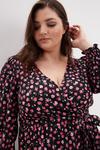 Dorothy Perkins Curve Red Floral Print Shirred Cuff Wrap Top thumbnail 4