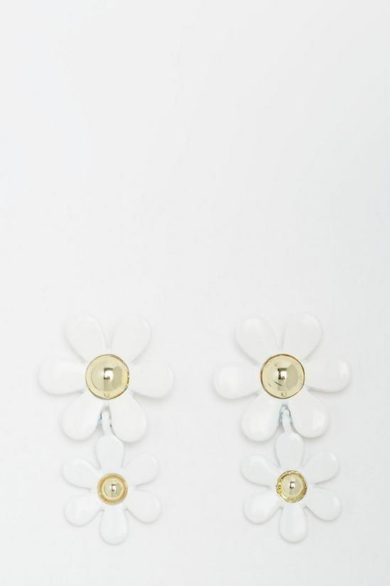Dorothy Perkins Cream Double Daisy Floral Earrings 1