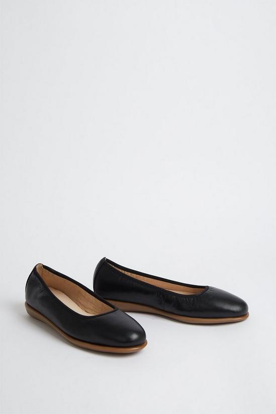 Good For the Sole Good For The Sole: Tonya Leather Comfort Ballet Flats 3