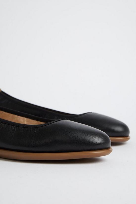 Good For the Sole Good For The Sole: Tonya Leather Comfort Ballet Flats 4