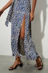 Dorothy Perkins Blue Printed Wrap Midi Dress thumbnail 5