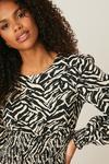 Dorothy Perkins Mono Zebra Print Long Sleeve Shirred Midi Dress thumbnail 5