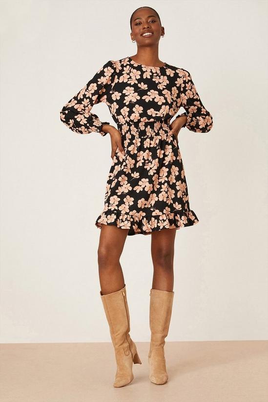 Dorothy Perkins Tall Mono Floral Shirred Textured Mini Dress 1