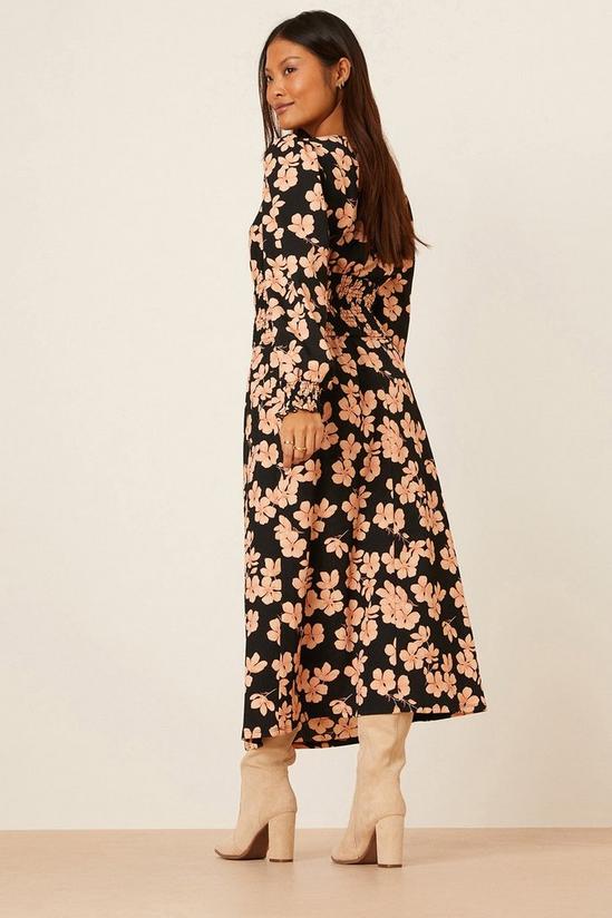 Dorothy Perkins Petite Mono Floral Shirred Waist Textured Midi Dress 3