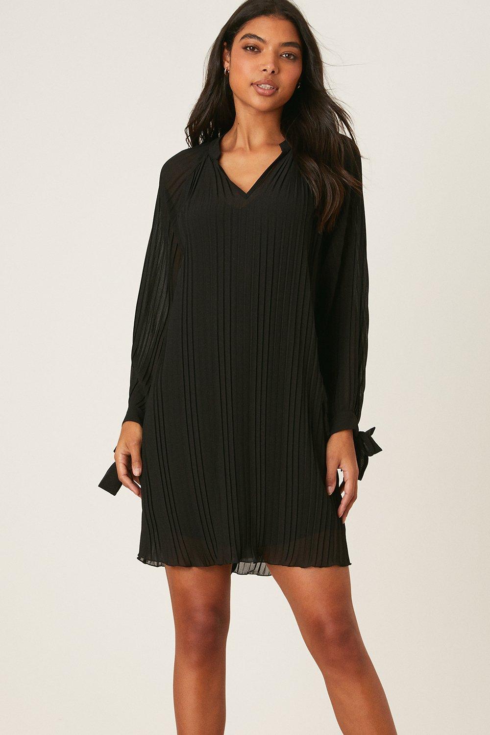 Long sleeve outlet pleated swing dress