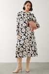 Dorothy Perkins Large Mono Floral Shirred Cuff Midi Dress thumbnail 2