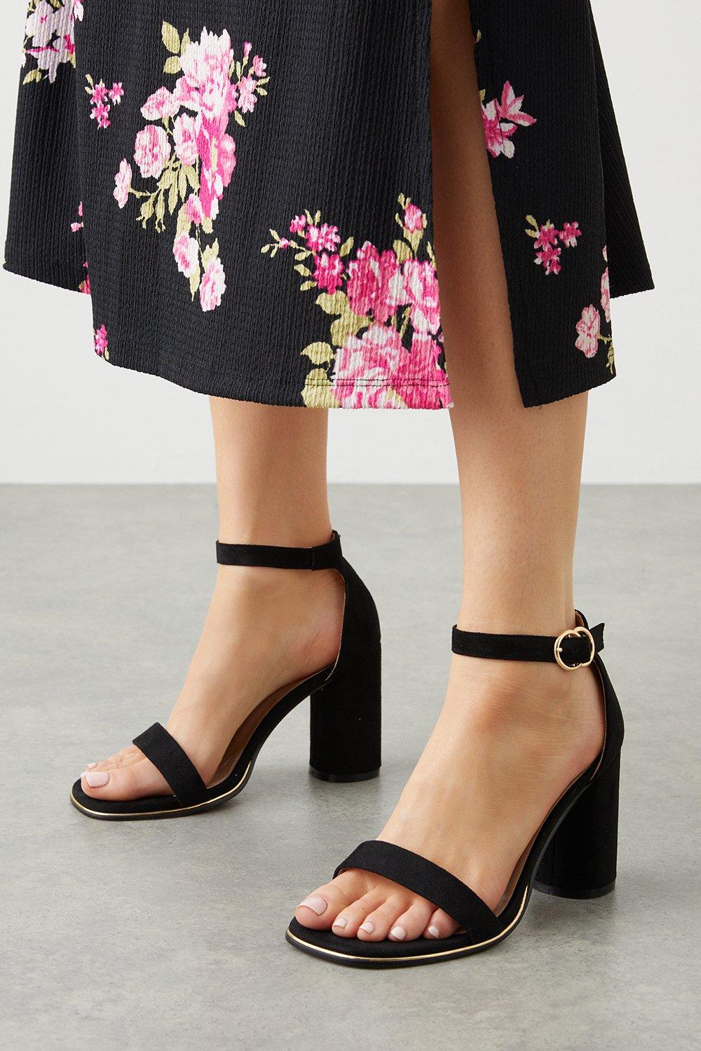 Women’s Extra Wide Fit Sweetie Block Heel Sandals - natural black - 7