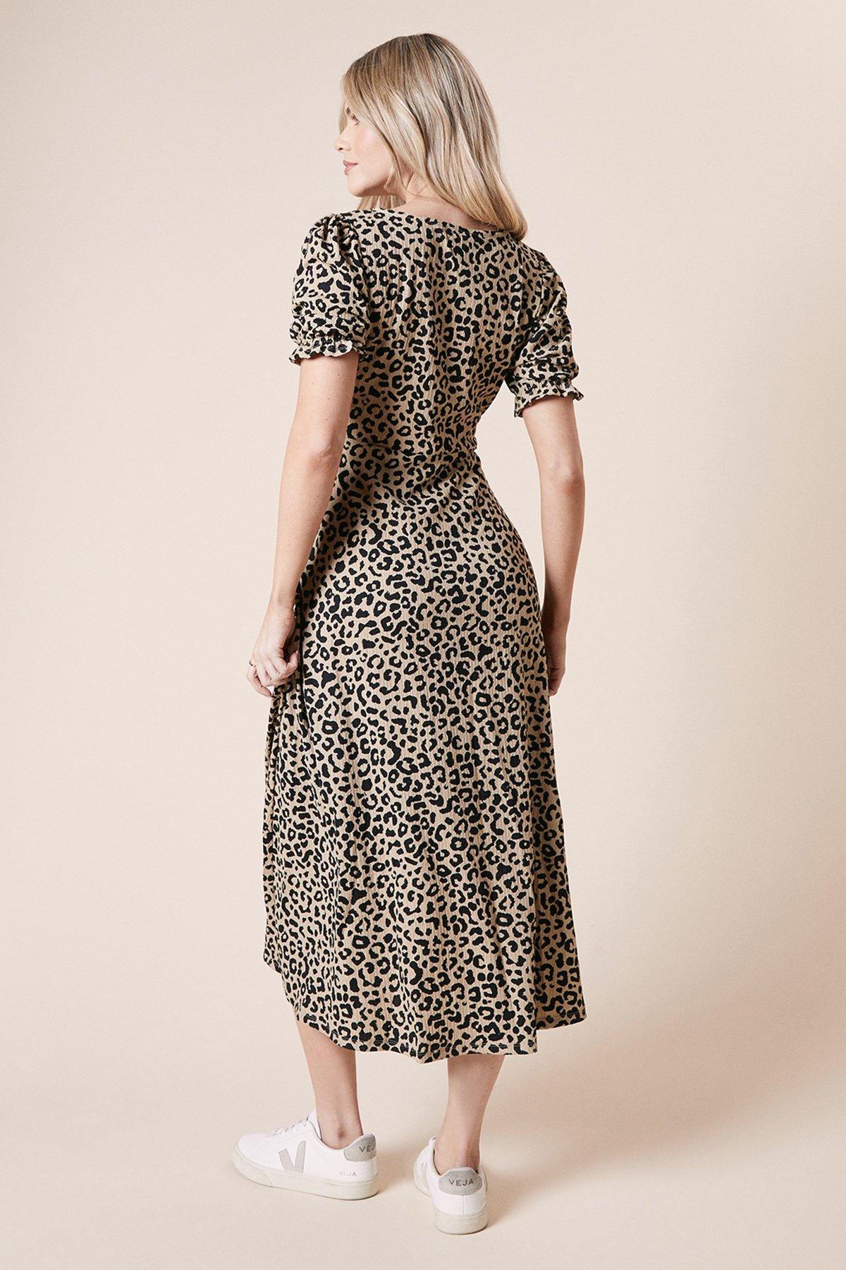 Leopard dress short on sale sleeve