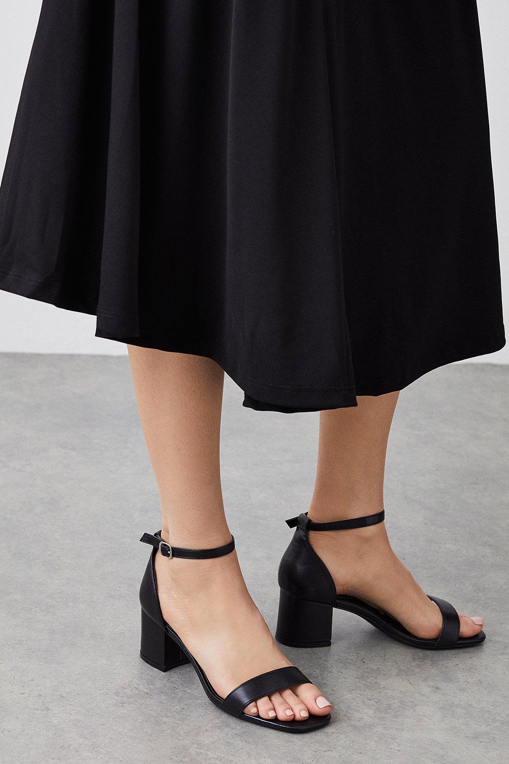 Black block heel 2025 barely there sandals