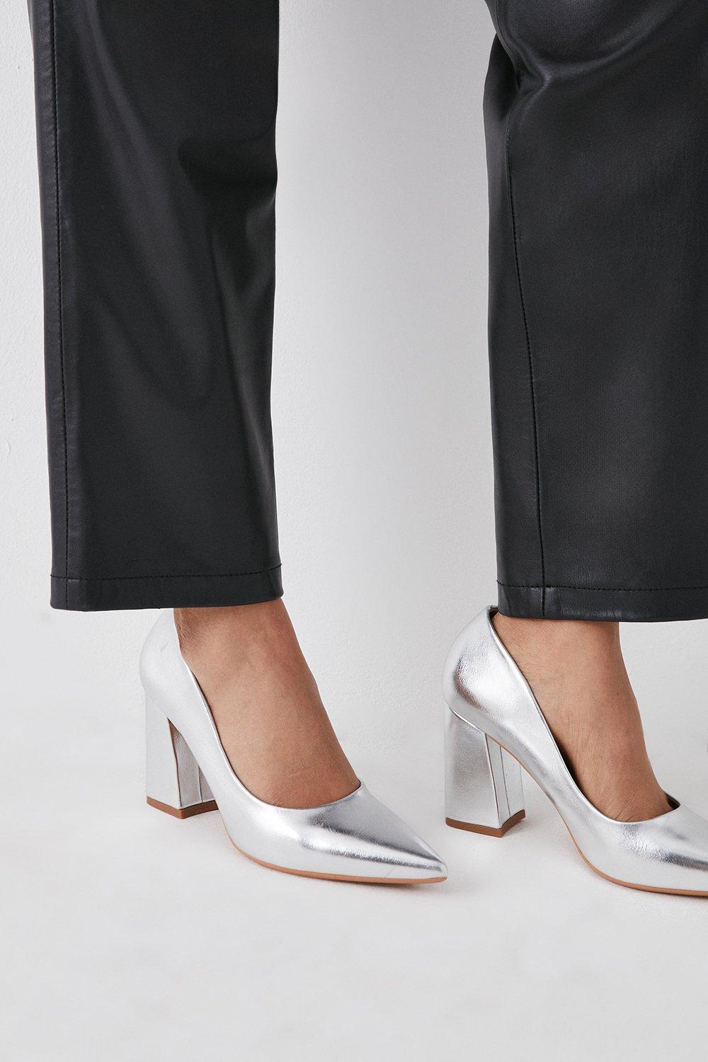 Women’s Faith: Carly Block Heel Court Shoes - silver - 5