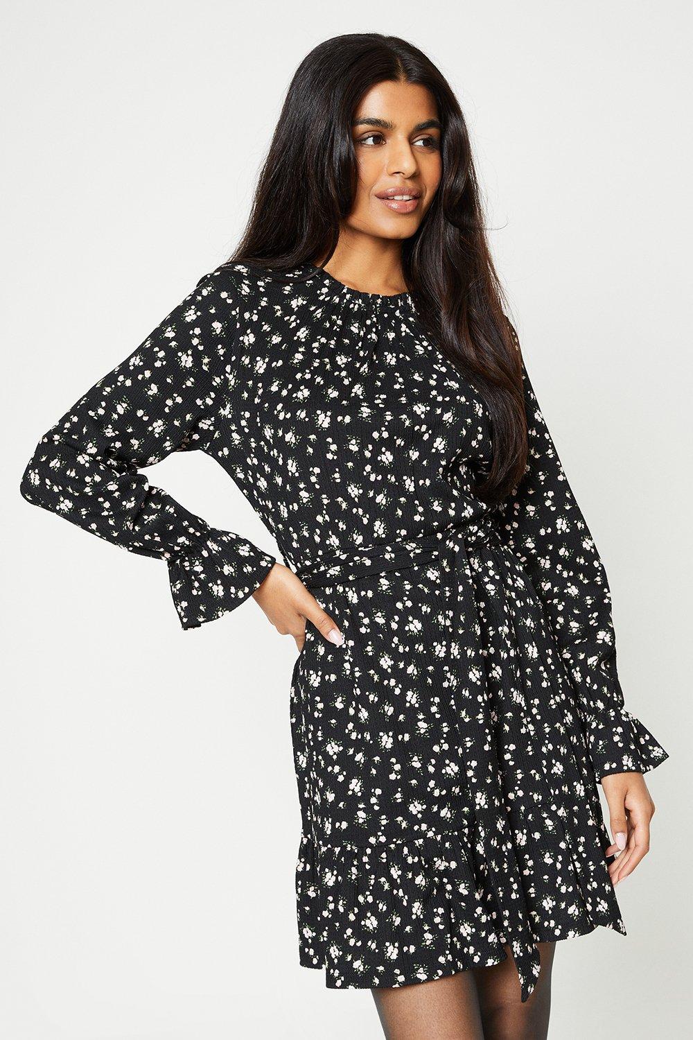 Lipsy mono skater outlet dress