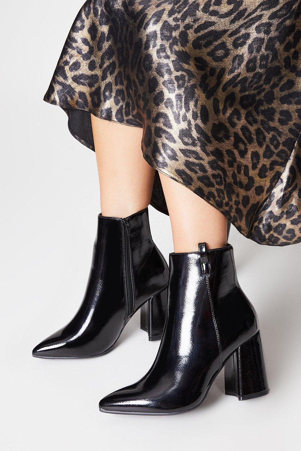 Women's Wide Fit Arni Patent Block Heel Ankle Boots - true black - 4