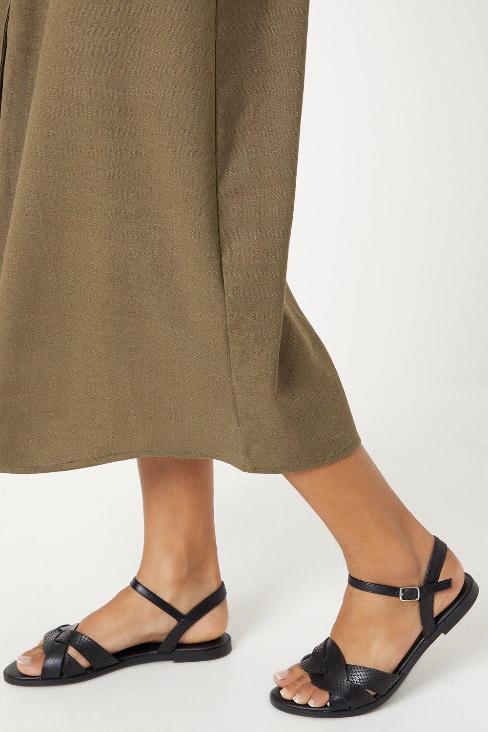 Women's Fara Weave Detail Flat Sandals - black - 4