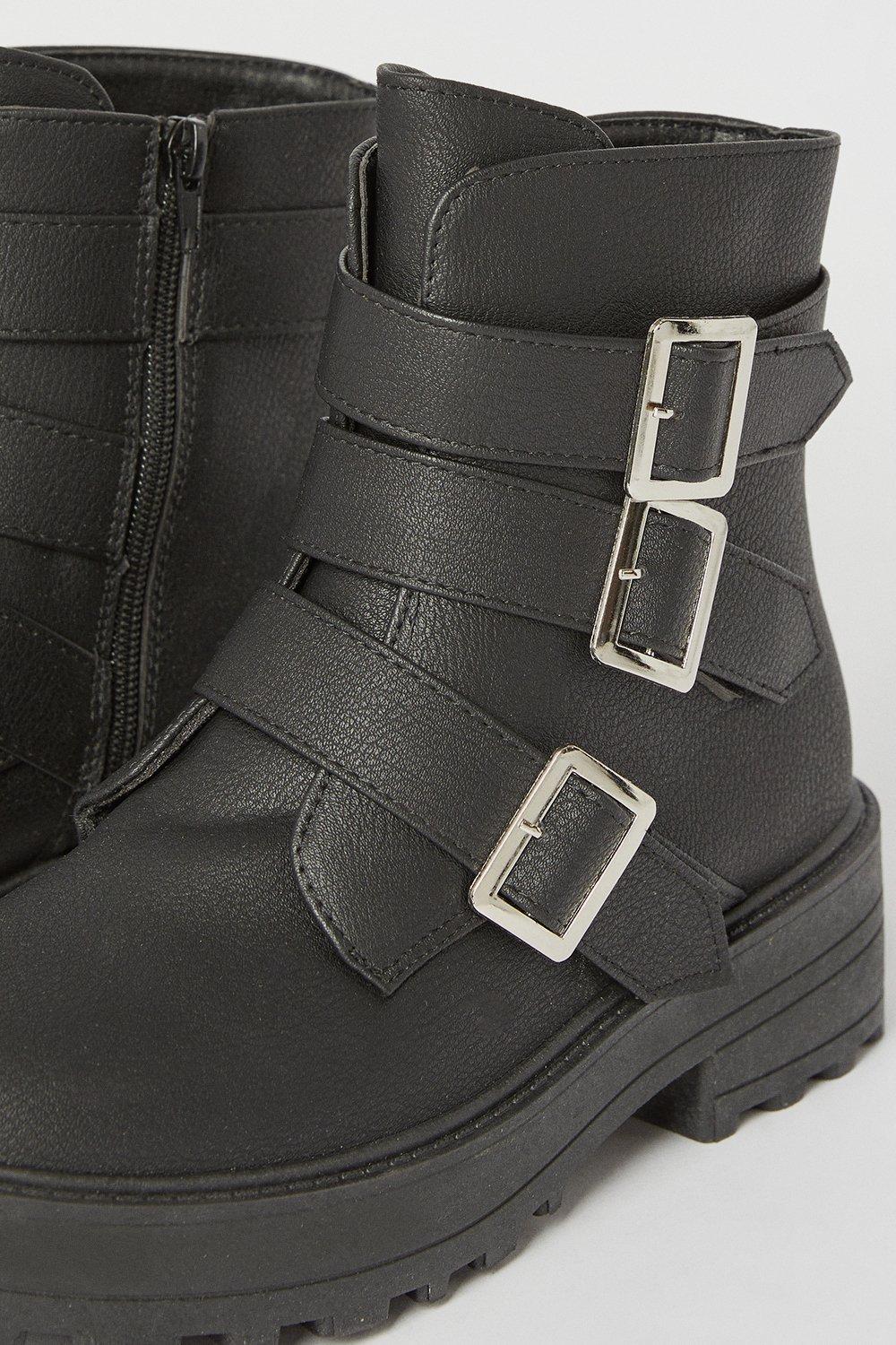 Faith chariot outlet croc boots