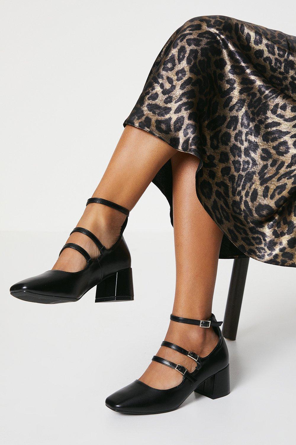 Black mary clearance jane court shoes