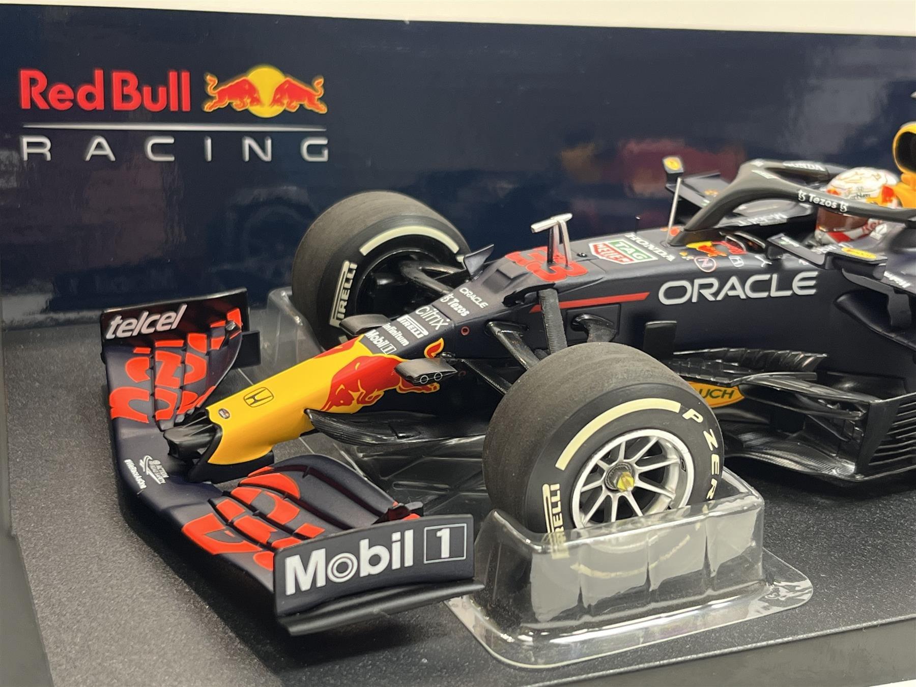 Collectables | Max Verstappen 2021 World Champion Red Bull RB16B 
