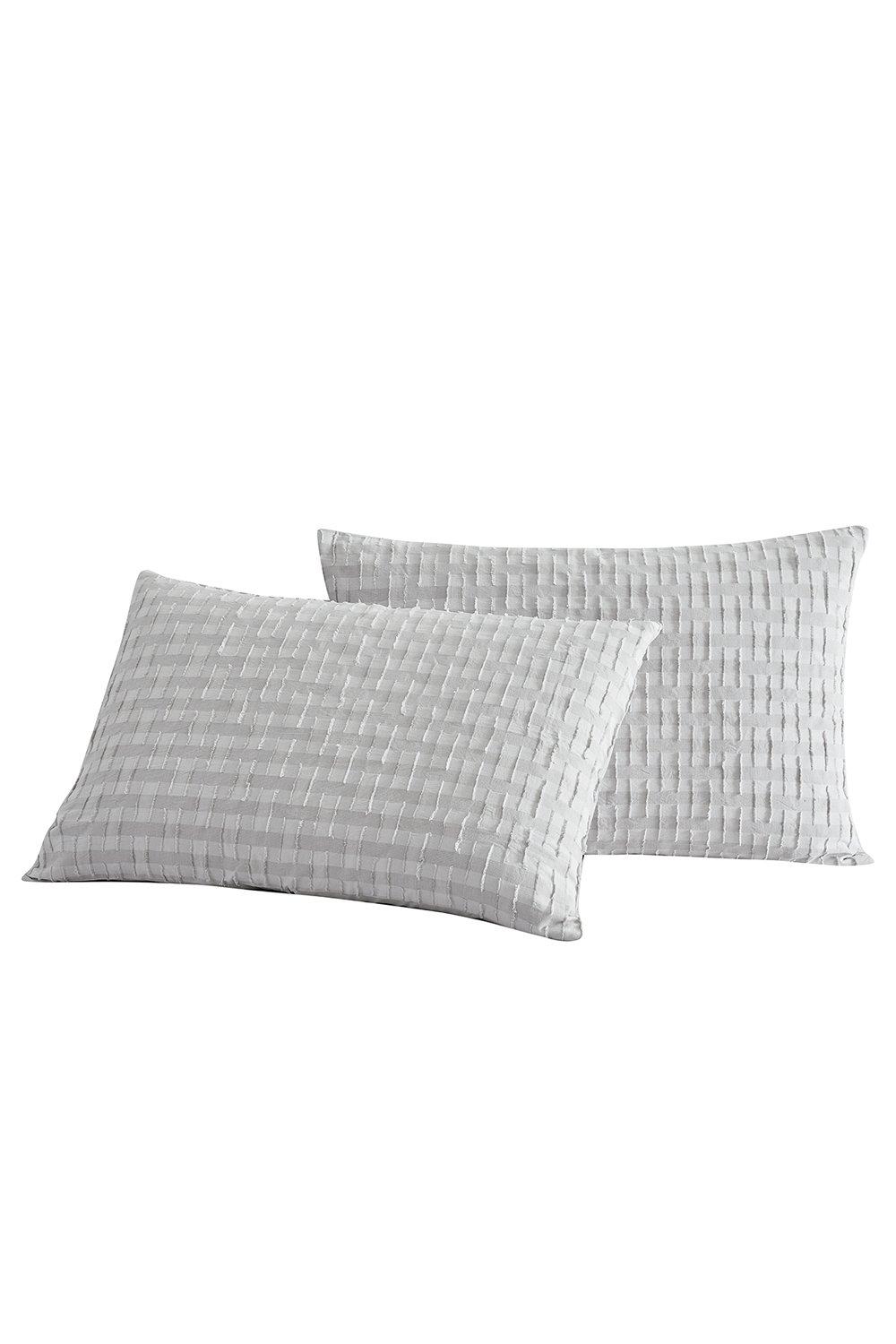 Dkny 2025 pillow cases