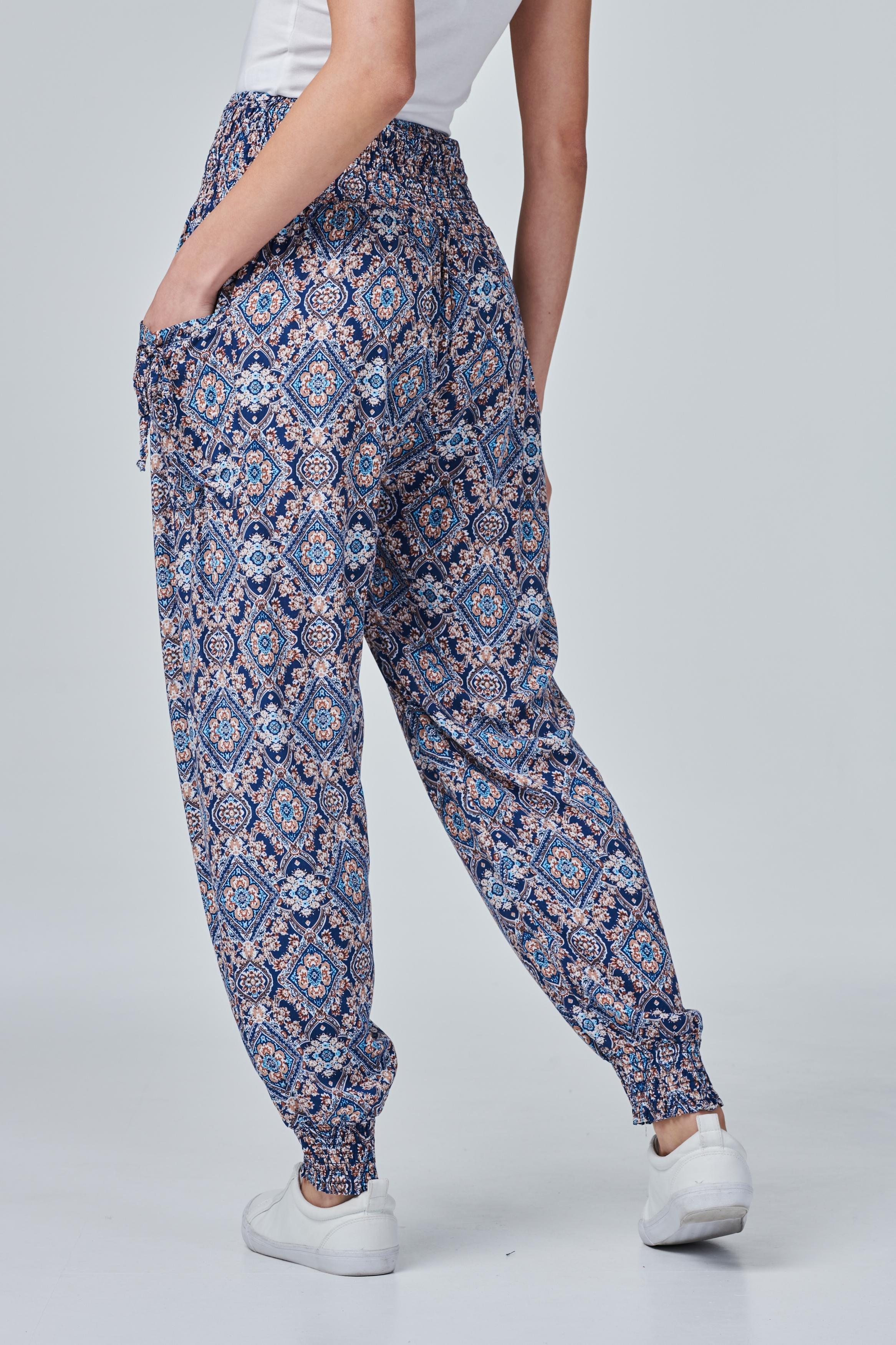Buy DOROTHY PERKINS Women Navy Printed Trousers - Trousers for Women  5460249 | Myntra